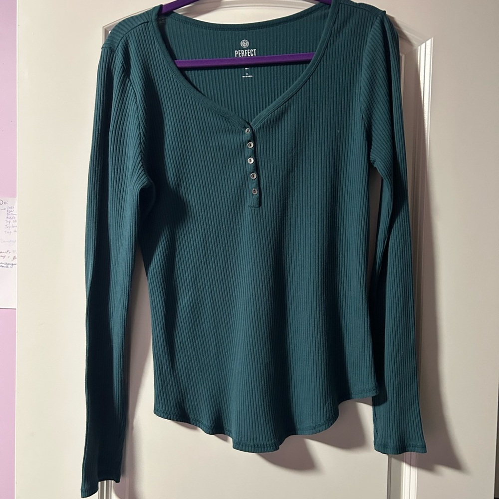 SO Teal Button-Front Long Sleeve Top